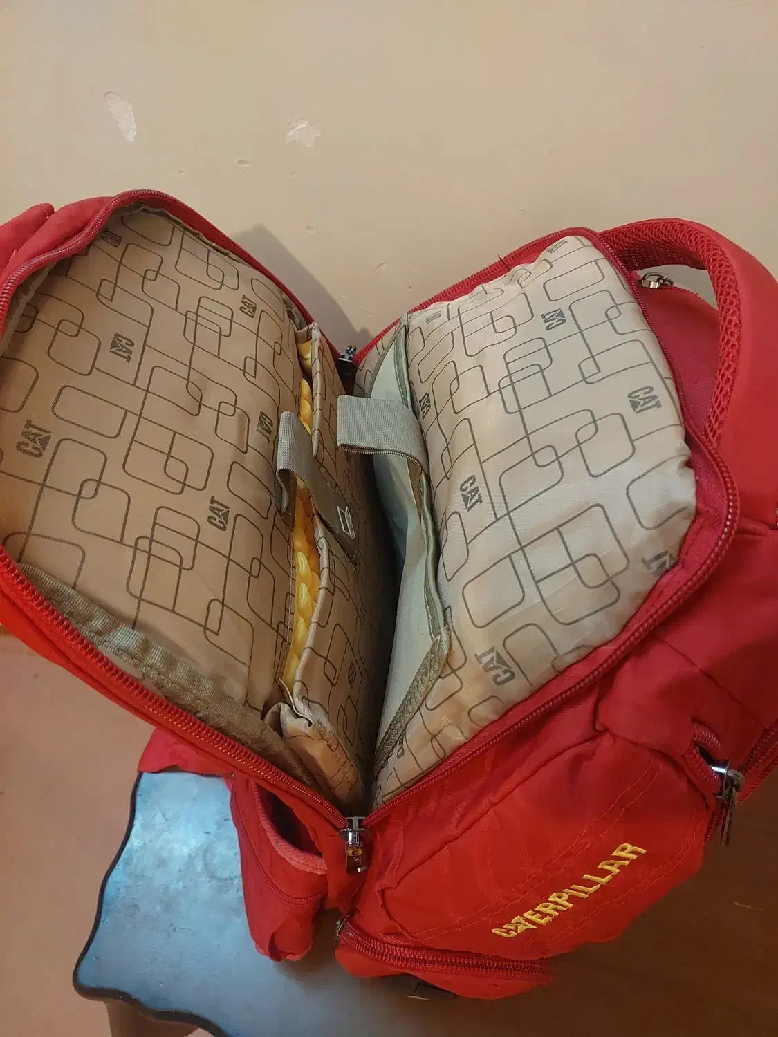 کوله CATبا بهترین کیفیت همراه تخفیف|کیف، کفش، کمربند|خرم‌آباد, |دیوار