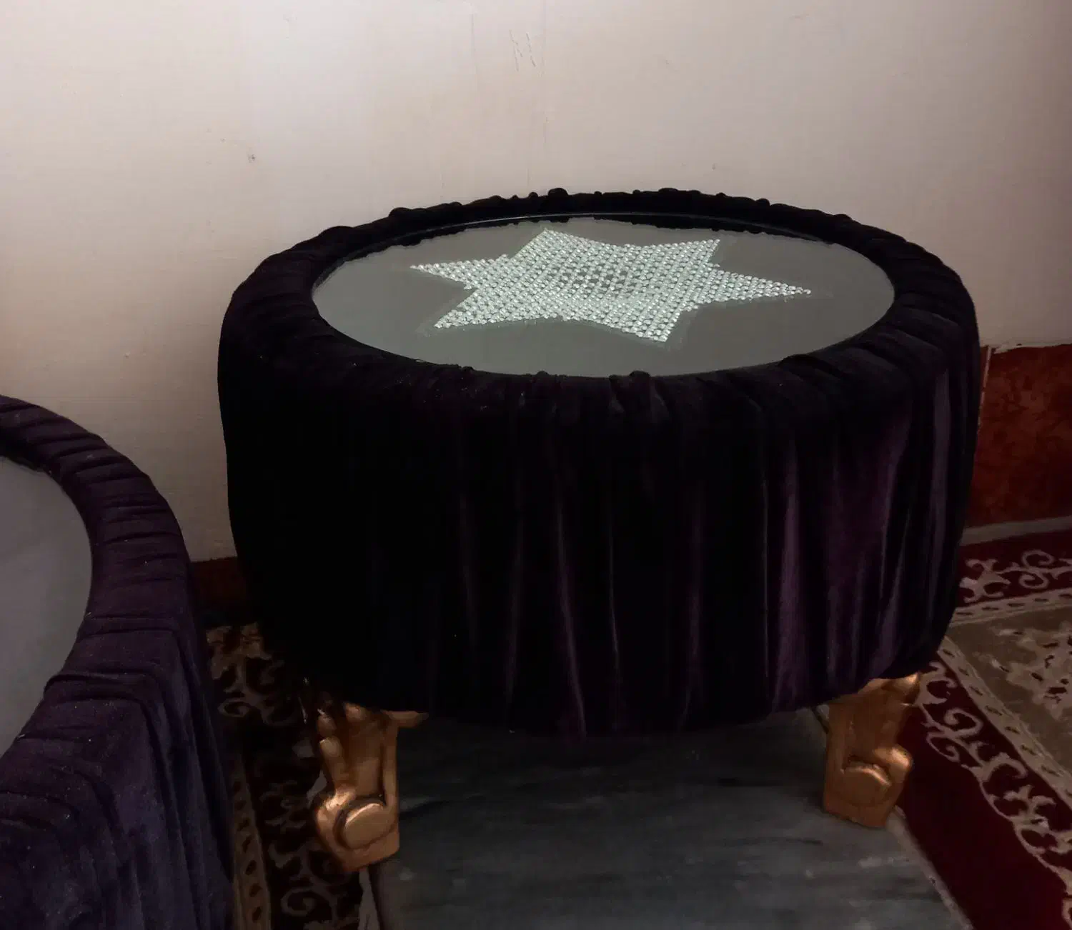 فروش ۳ عددجلومبلی یک عددبزرگ و۲ عدد کوچک|مبلمان خانگی و میز عسلی|سبزوار, باهنر|دیوار