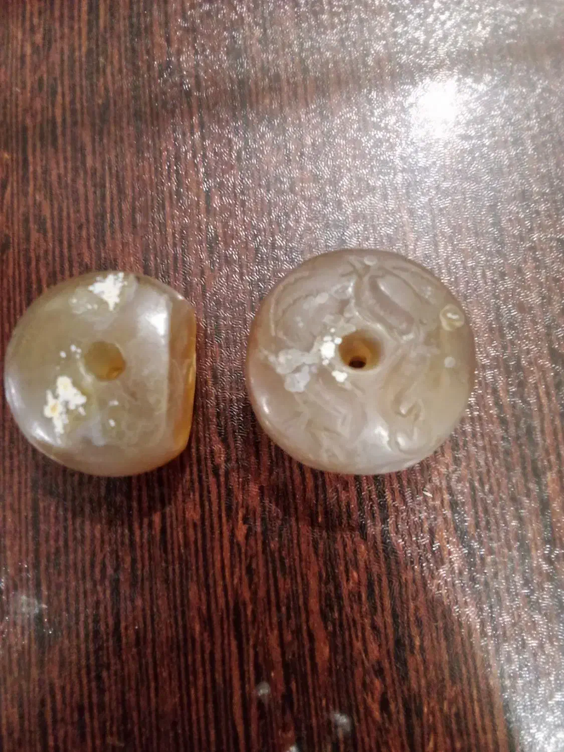 مهره قدیمی|کلکسیون اشیاء عتیقه|ایلام, |دیوار