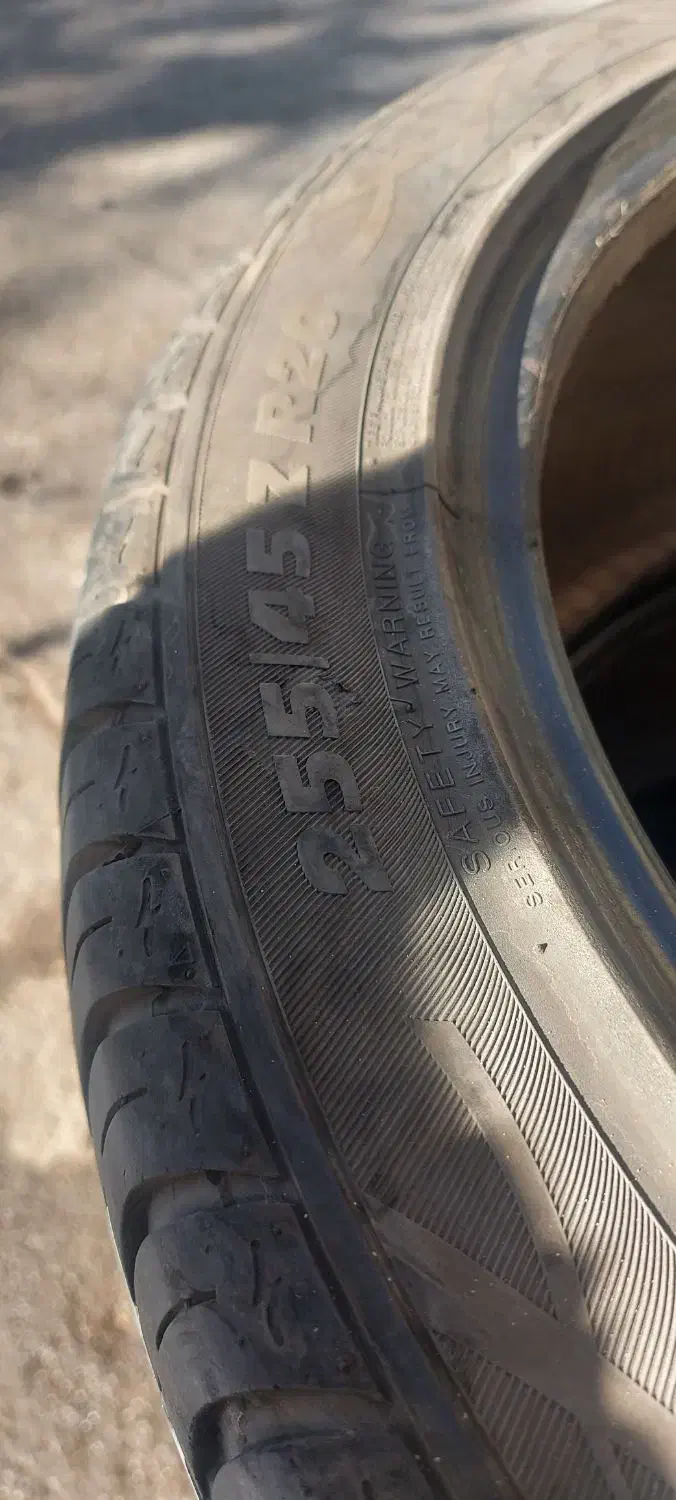 لاستیک سایزه۲۵۵/۴۵zR20|قطعات یدکی و لوازم جانبی|دهاقان, |دیوار