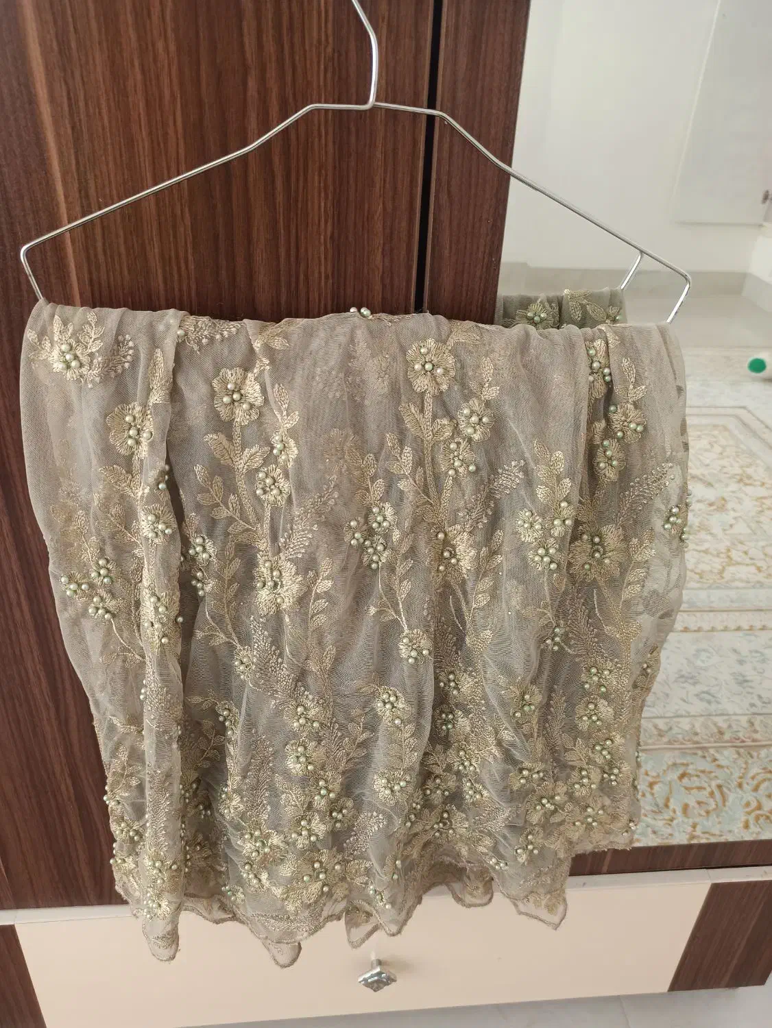 لباس تازو خاون|لباس|مهاباد (آذربایجان غربی), |دیوار