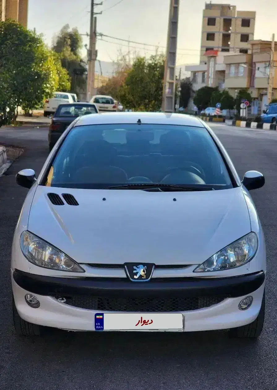 206 V8 90|خودرو سواری و وانت|شیراز, کاراندیش|دیوار
