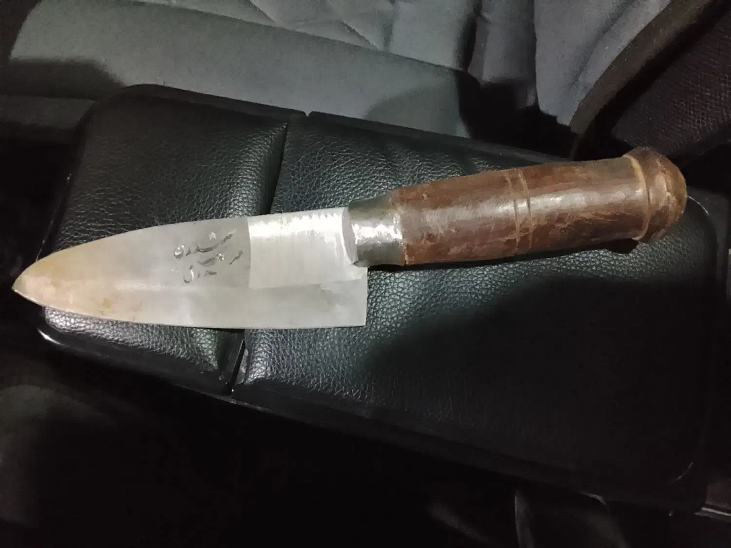 چاقو|کلکسیون اشیاء عتیقه|بجنورد, |دیوار