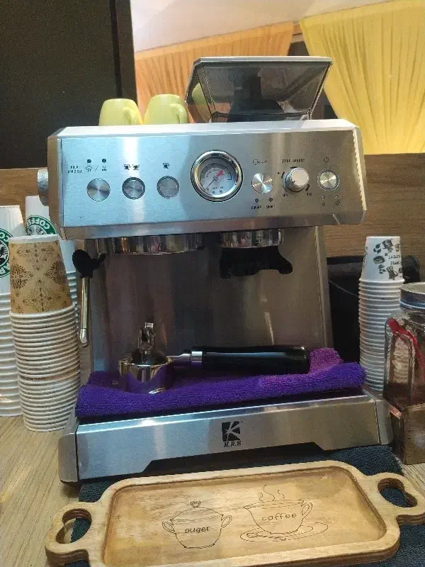 اسپرسو ساز نیمه صنعتی|کافیشاپ و رستوران|تربتحیدریه, حسنی بالا|دیوار