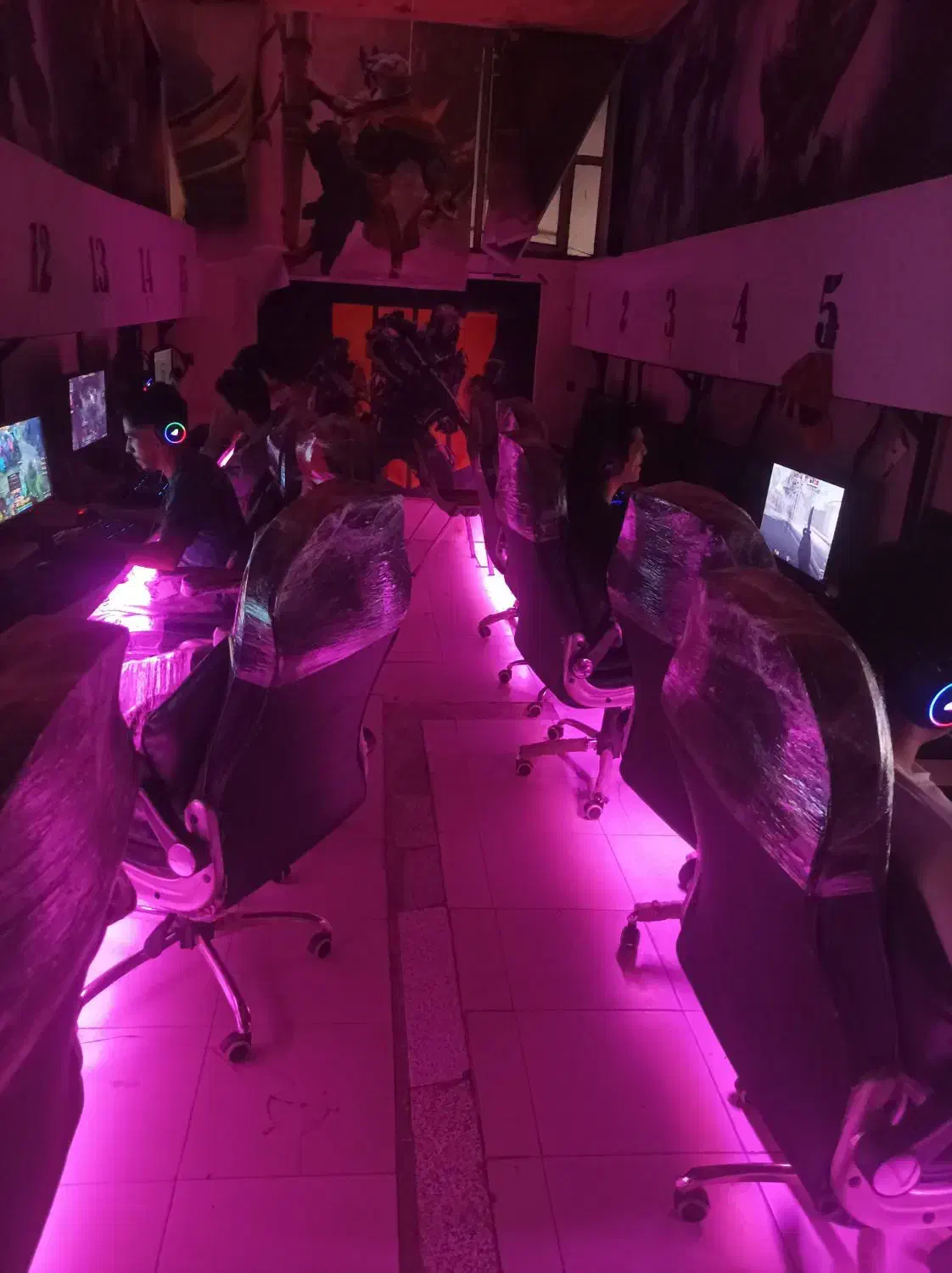 کافه گیم نت ساعتی ۲۰|کنسول، بازی ویدئویی و آنلاین|قم, علی آباد سعدگان|دیوار