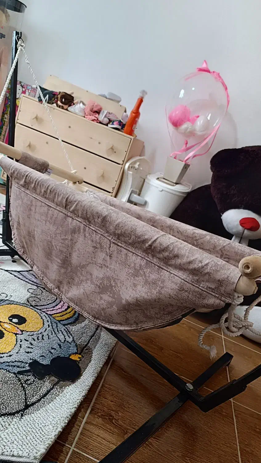 گهواره (ننو) نو استفاده نشده|تخت و صندلی بچه|بندر انزلی, زنبق|دیوار