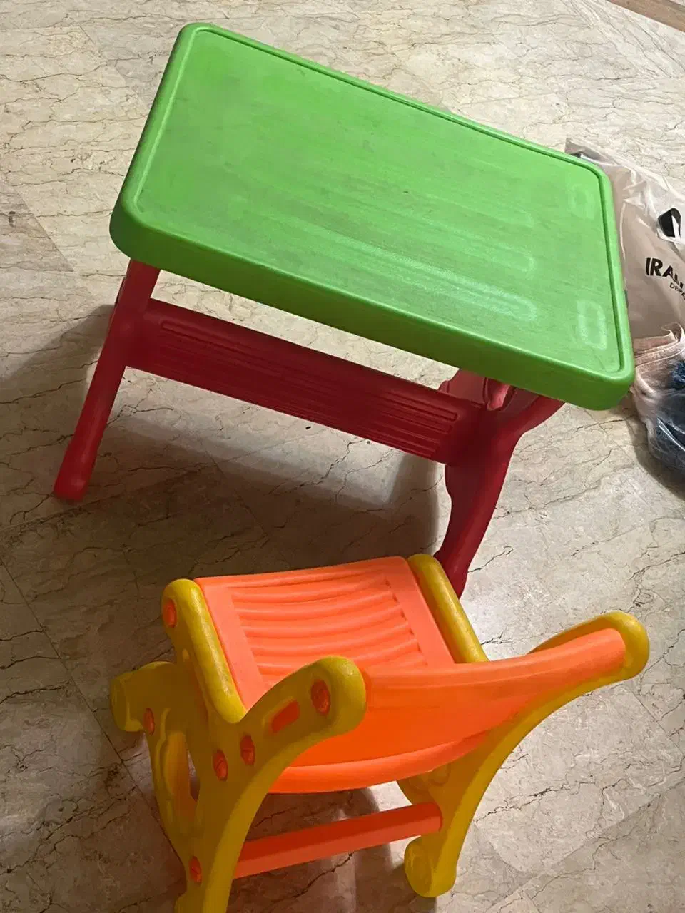 میز و صندلی بچه|اسباب و اثاث بچه|تهران, شهرک غرب|دیوار