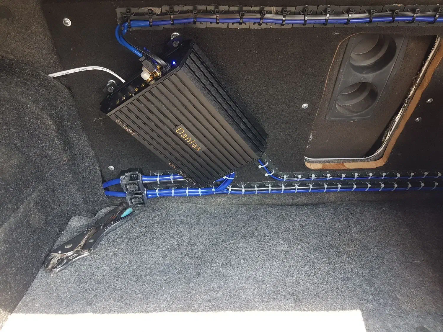 نصب سیستم تمامی خودروها|قطعات یدکی و لوازم جانبی|بندرعباس, |دیوار