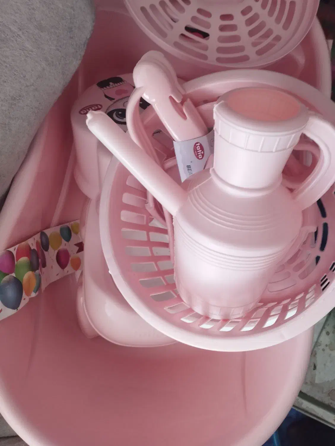 سرویس حمام نوزاد|اسباب و اثاث بچه|دهاقان, |دیوار