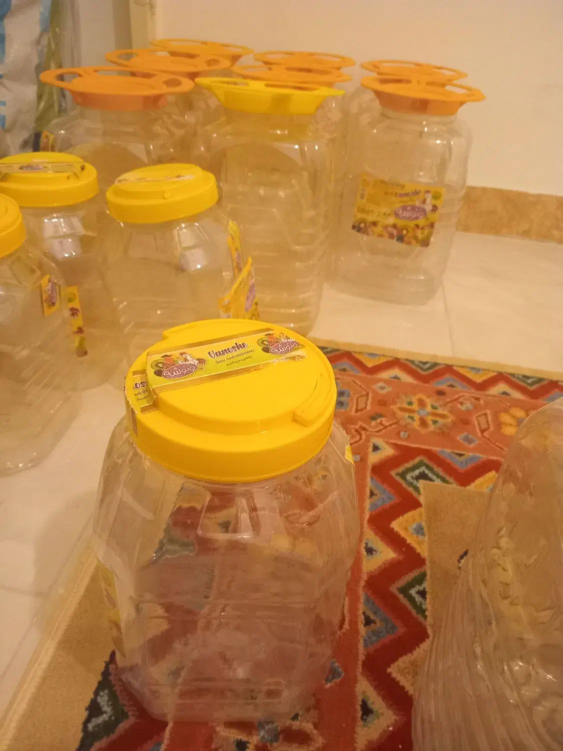 دبه فلکه ای|ظروف نگهدارنده، پلاستیکی، یک‌بارمصرف|زنجان, |دیوار