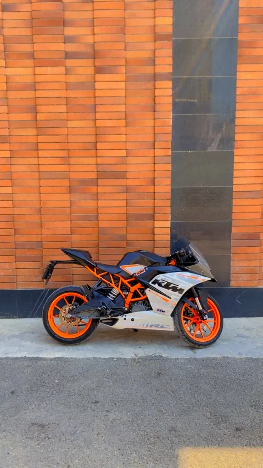 ktm rc 250cc|موتورسیکلت|تهران, آبشار تهران (دریاچه)|دیوار