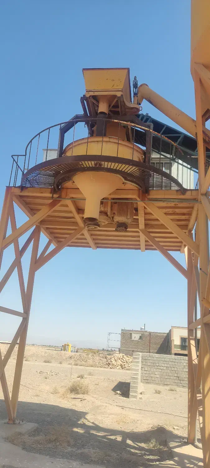 بچینگ یک و نیم متری|ماشین‌آلات صنعتی|بادرود, |دیوار