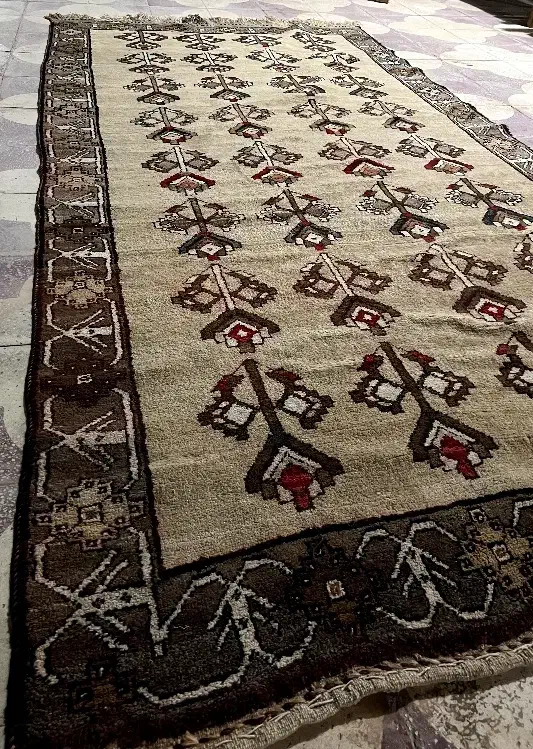 گبه دست بافت قدیمی قیمت مناسب|گلیم، جاجیم، گبه|بندر گناوه, |دیوار