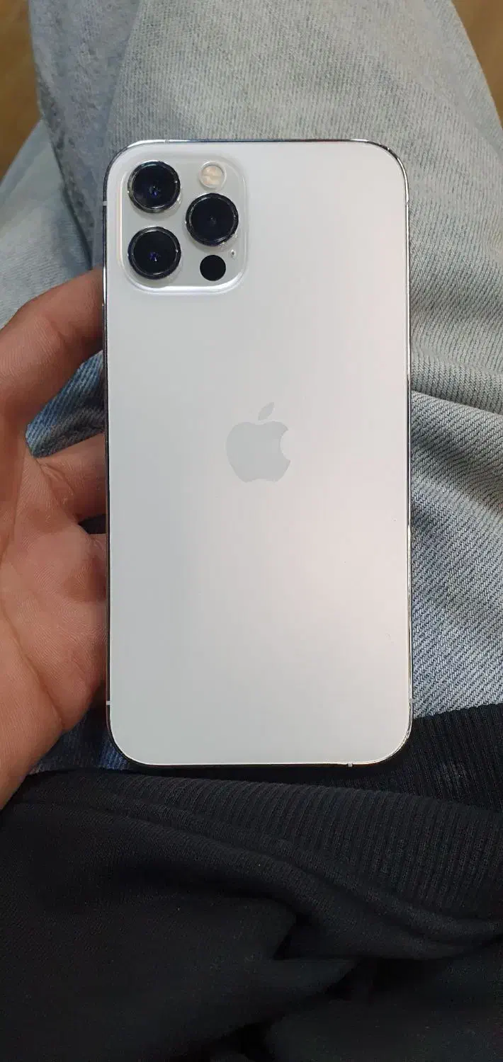 iphone 12pro سفید|موبایل|تربتحیدریه, باغ ملی|دیوار