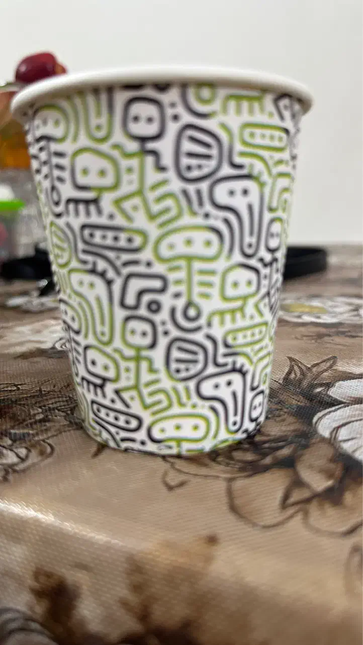 لیوان کاغذی گلاسه ایرانی|ظروف نگهدارنده، پلاستیکی، یکبارمصرف|قدس, شهرقدس|دیوار