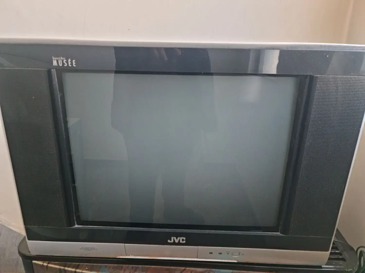 تلویزیون رنگی جی وی سی|تلویزیون و پروژکتور|تبریز, |دیوار