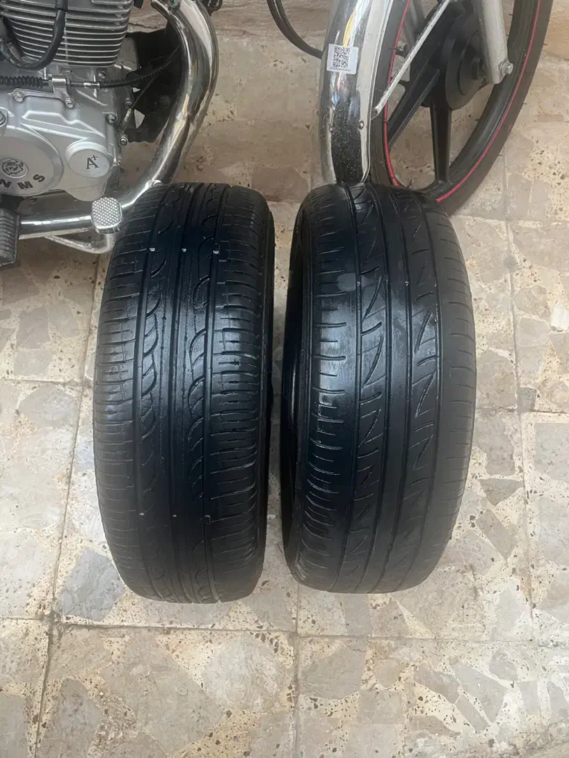 ۲عدد لاستیک|قطعات یدکی و لوازم جانبی|رشت, نخودچر|دیوار