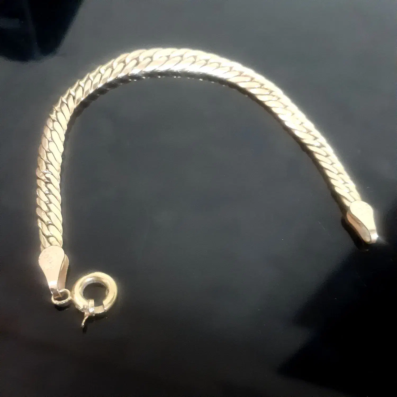 دستبندطلا|جواهرات|میانه, |دیوار