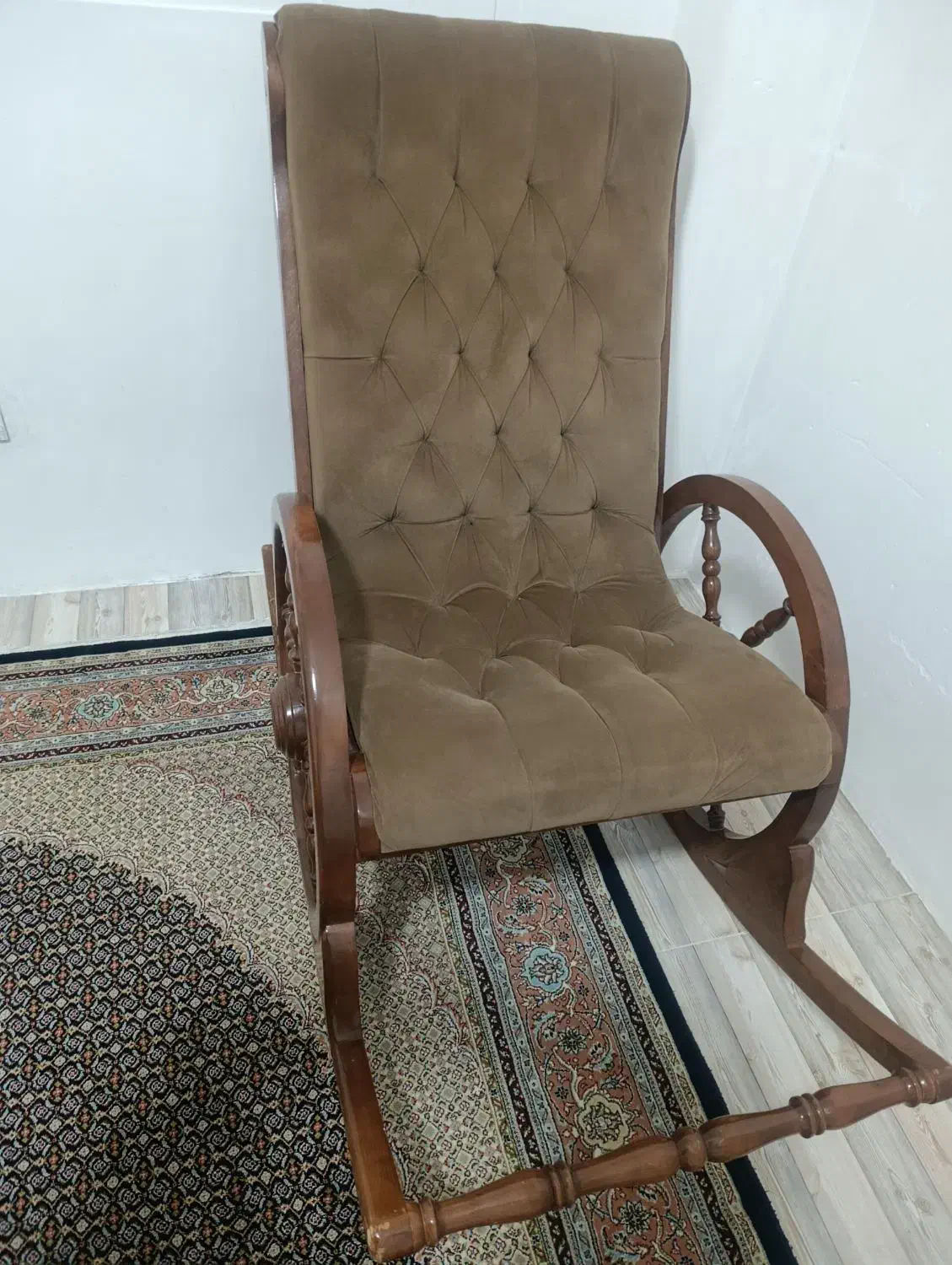 صندلی راک|صندلی و نیمکت|همدان, |دیوار