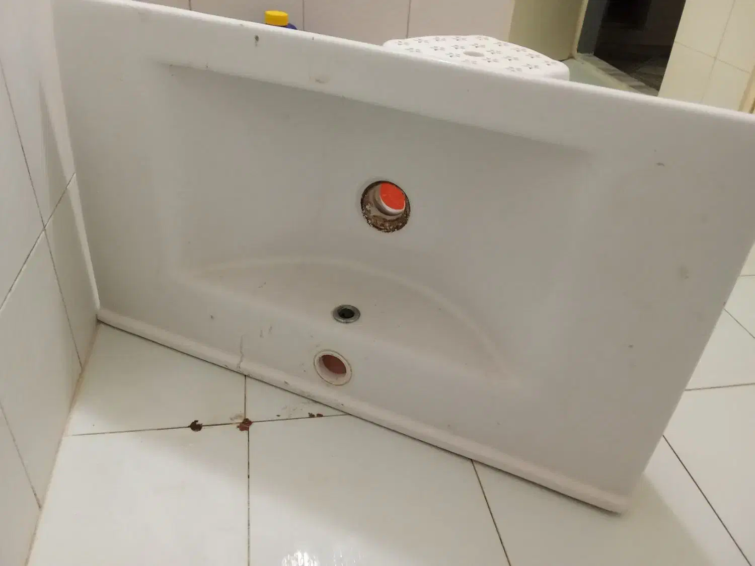 روشویی دستشویی|لوازم سرویس بهداشتی|بروجرد, |دیوار