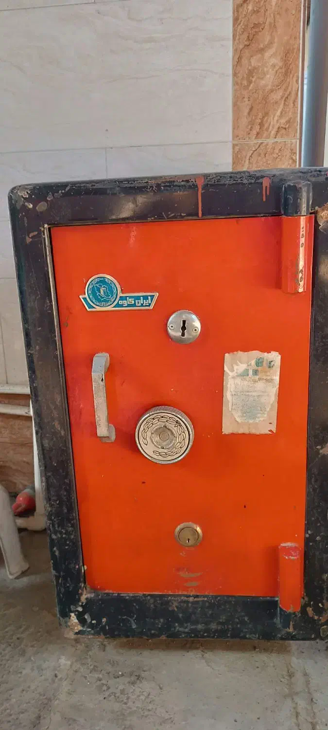 گاوصندوق ایران کاوه|فروشگاه و مغازه|کوچصفهان, |دیوار