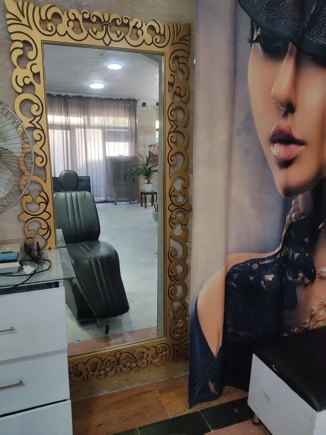 فروش وسایل لوازم آرایشگاه|آرایشگاه و سالن‌های زیبایی|ملایر, |دیوار