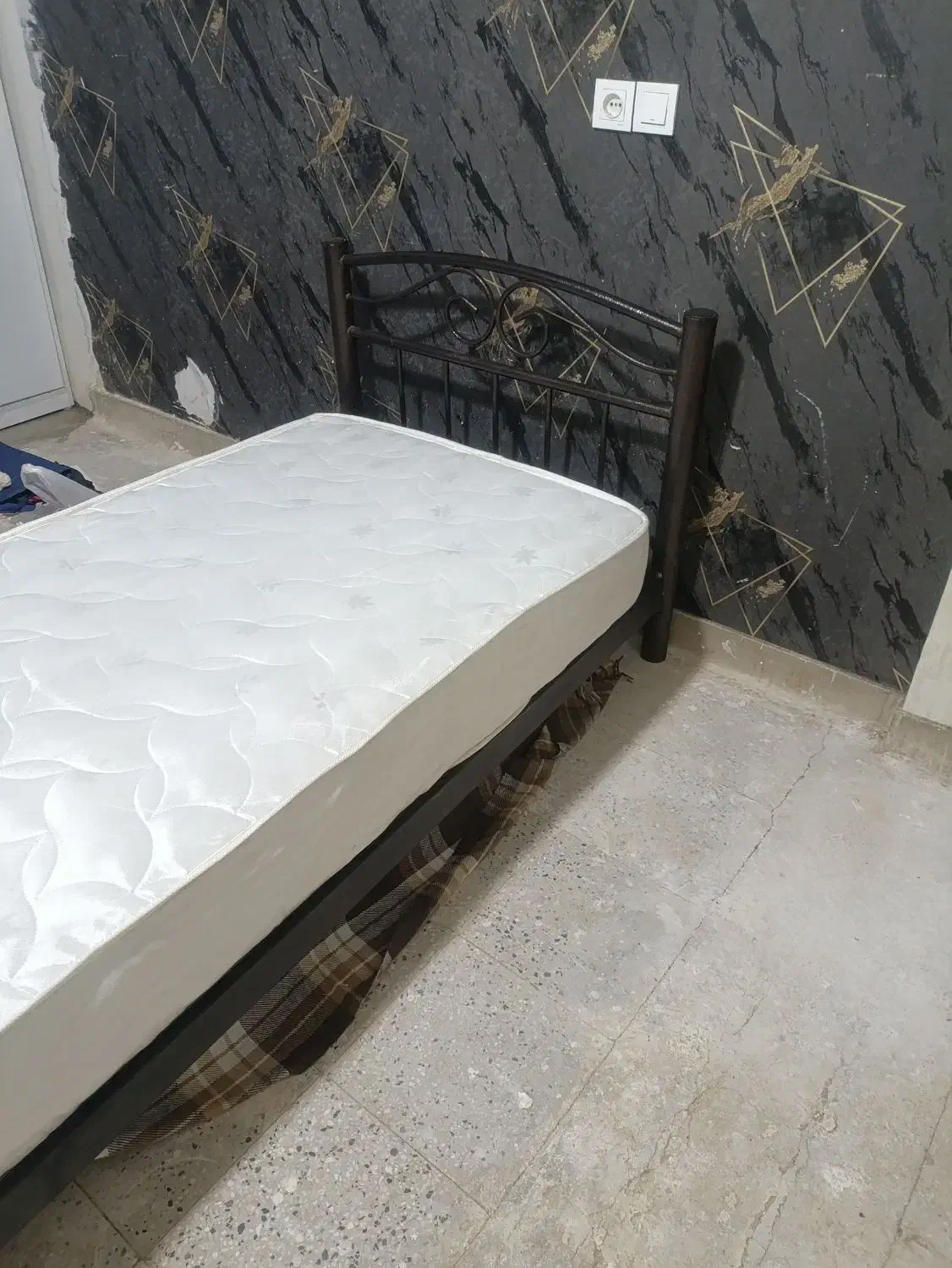 تخت فرفوژه باتشک|تخت و سرویس خواب|تهران, مشیریه|دیوار