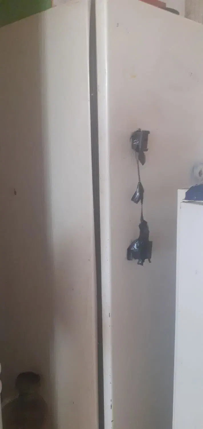 فروش یک عدد یخچال فریزر ویک یخچال|یخچال و فریزر|شهرکرد, |دیوار