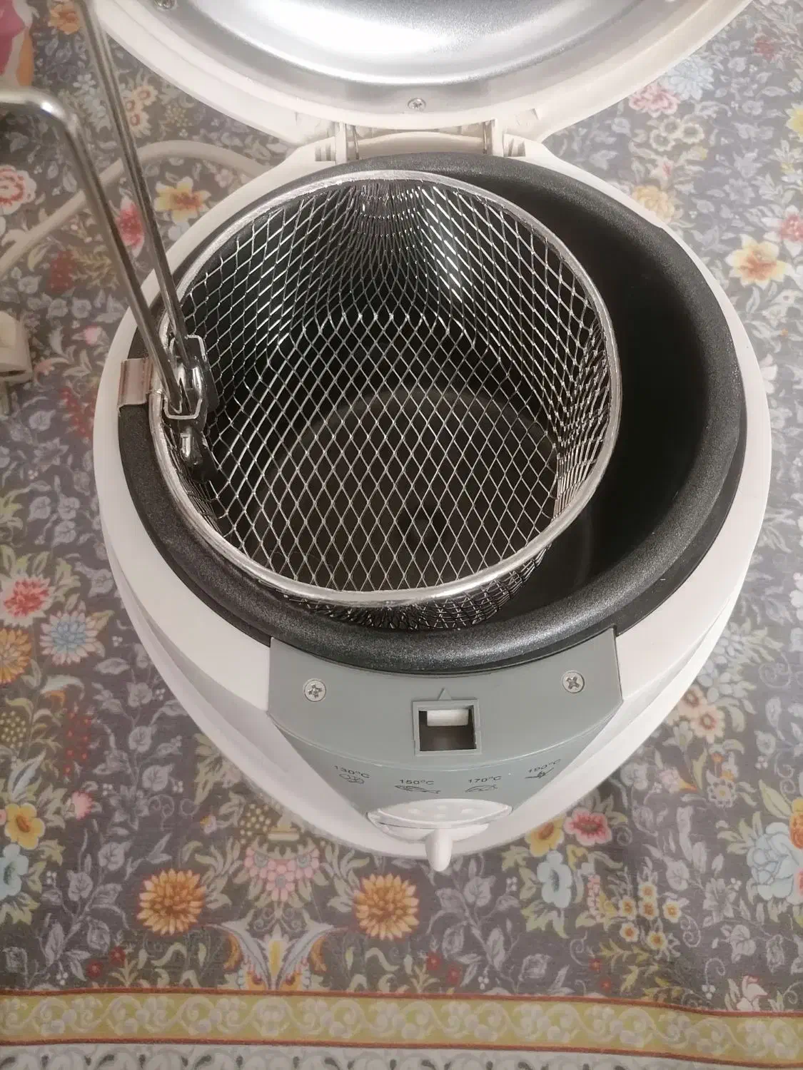سرخ کن AEEG|اجاق گاز و لوازم برقی پخت‌وپز|قم, چهل درخت‎|دیوار