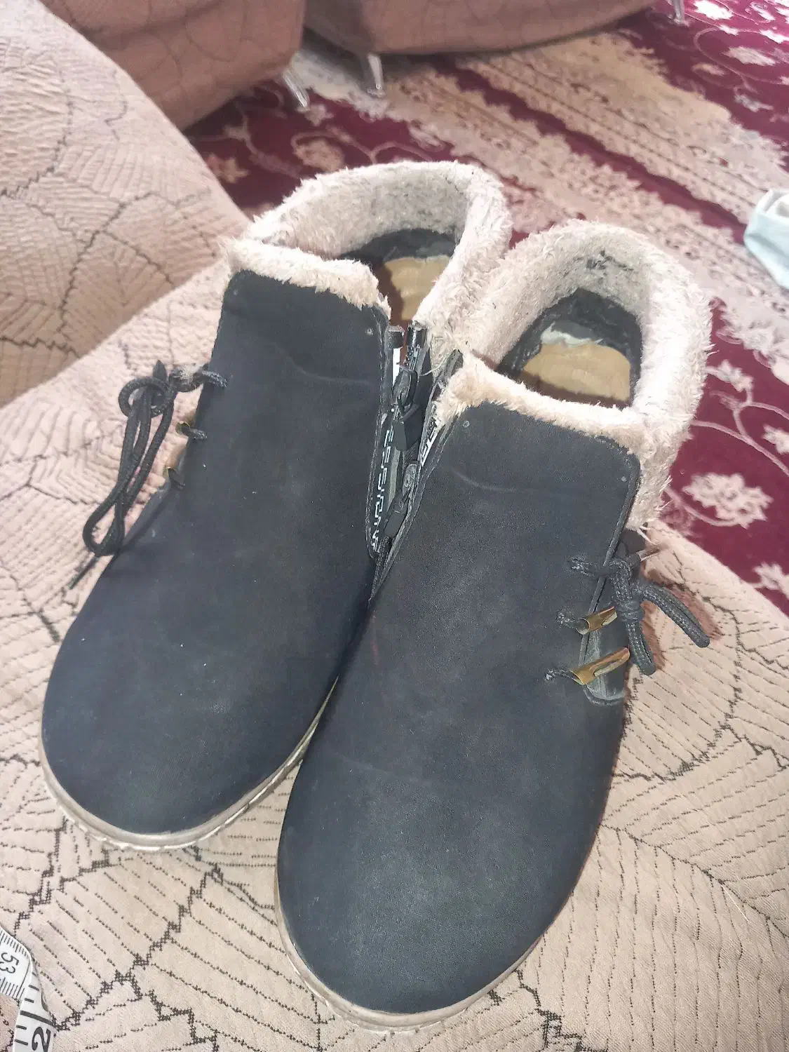 کفش|کیف، کفش، کمربند|مشهد, هفت تیر (آب و برق)|دیوار