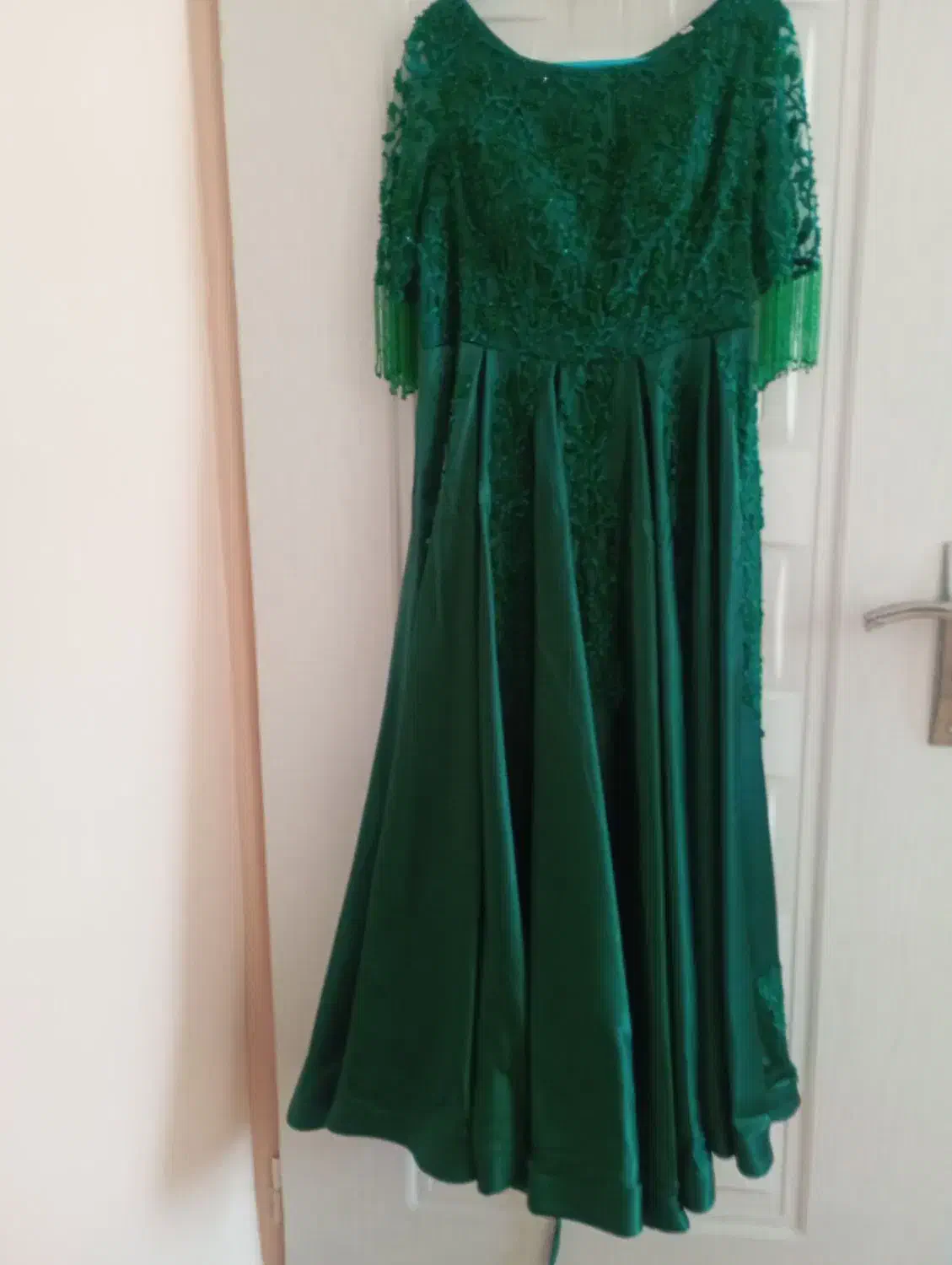 لباس مجلسی|لباس|کاشمر, |دیوار