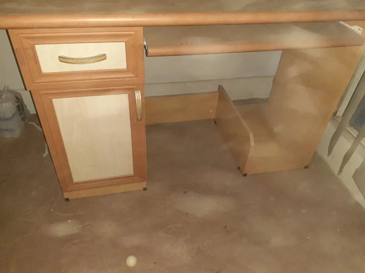 میز کامپیوتر با کیفیت و نو|میز تحریر و کامپیوتر|بناب, |دیوار