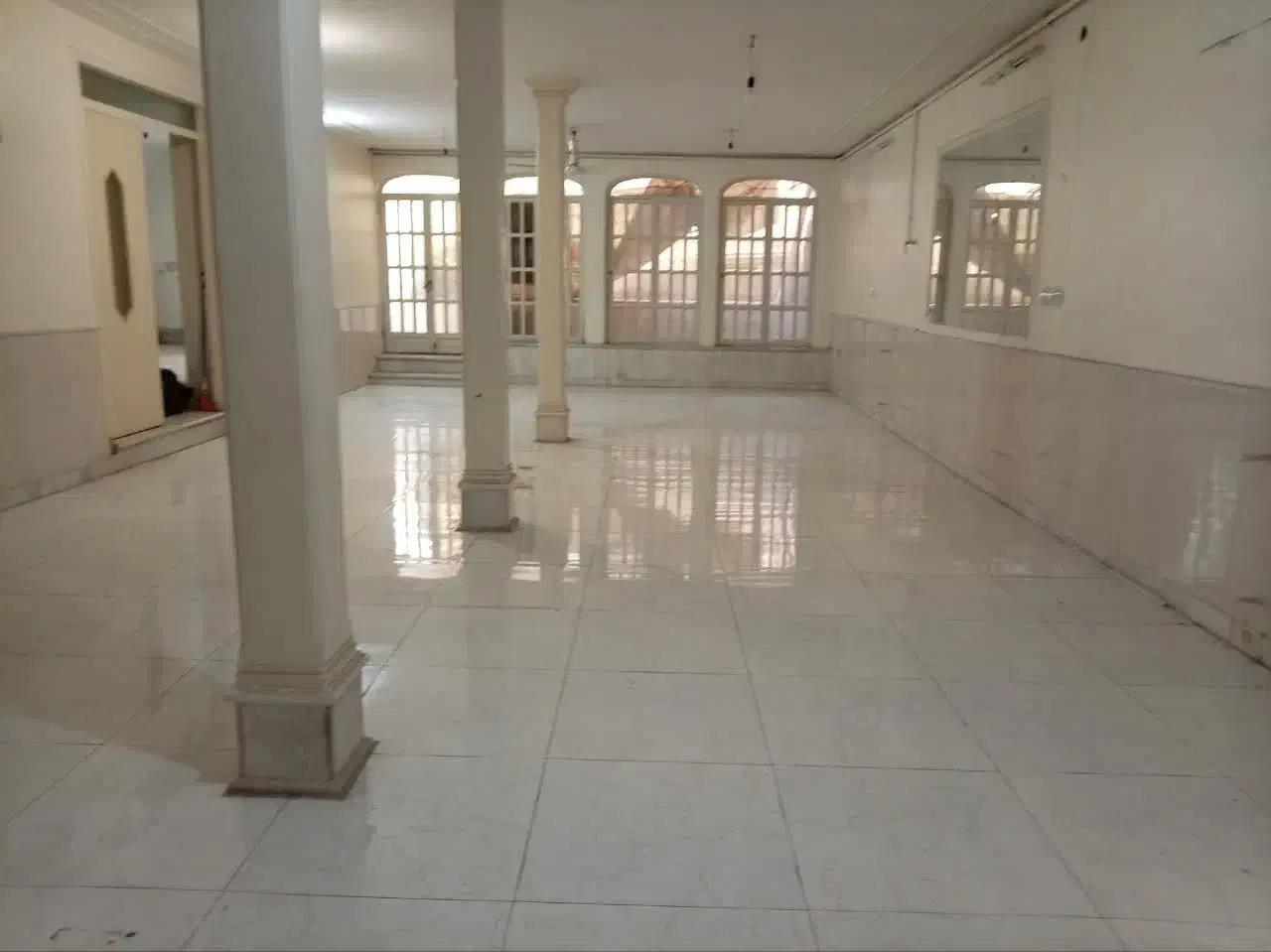 اجاره زیر زمین ۱۳۰ متری. مناسب انبار|اجارهٔ خانه و ویلا|قم, بکایی|دیوار