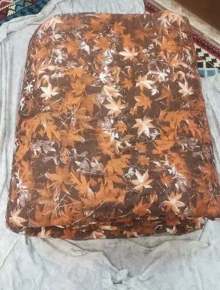 لحاف کرسی وکناره فرش و گلیم فرش .گاز تک شعله|تخت و سرویس خواب|قم, علی آباد سعدگان|دیوار