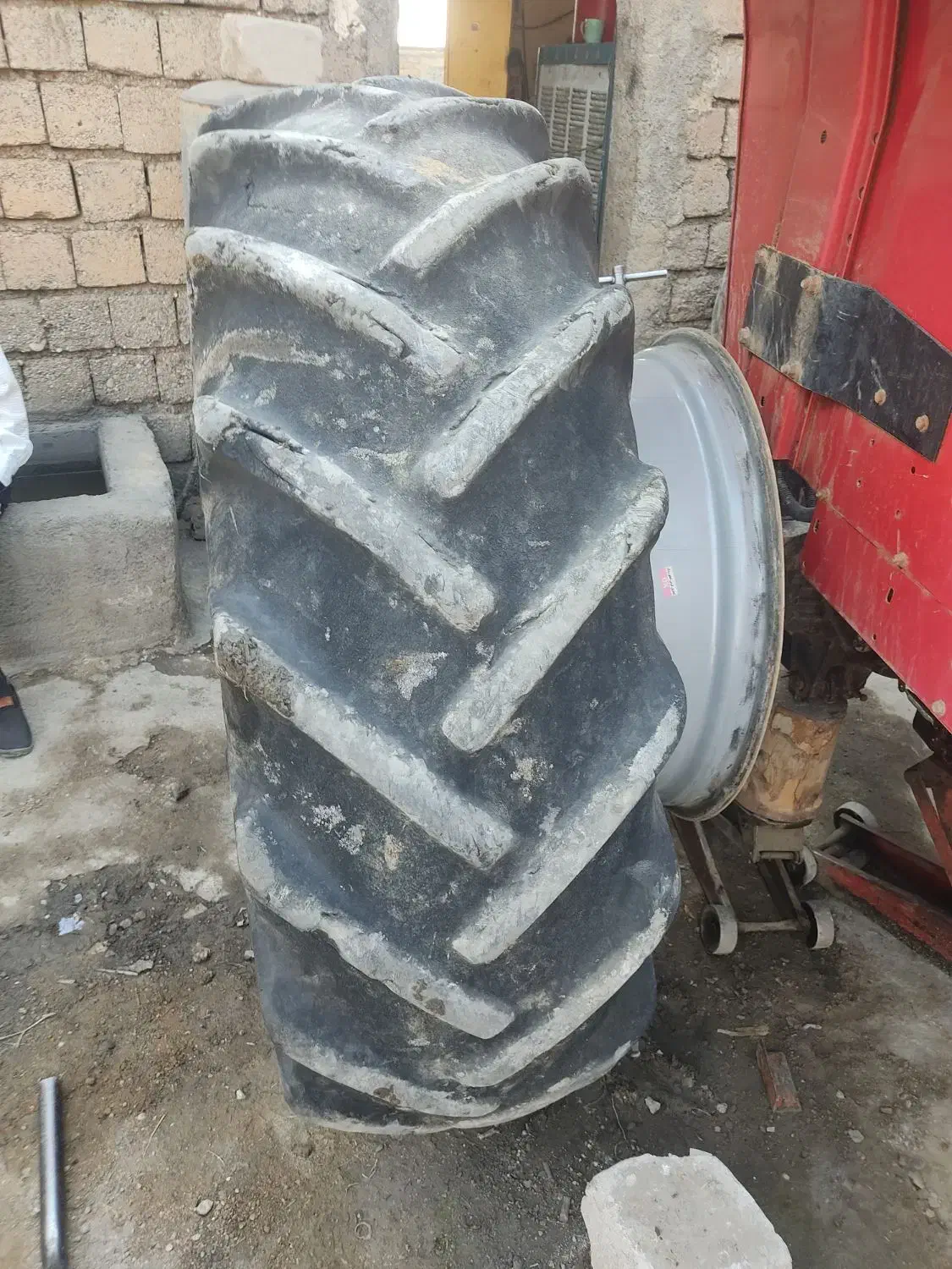 لاستیک تراکتور 18/30|قطعات یدکی و لوازم جانبی|گتوند, |دیوار