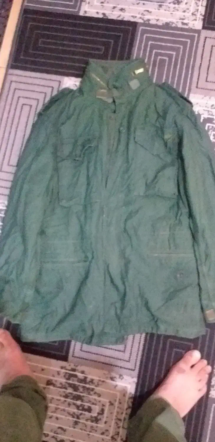 اور آمریکایی|لباس|بندر انزلی, آخرخط|دیوار