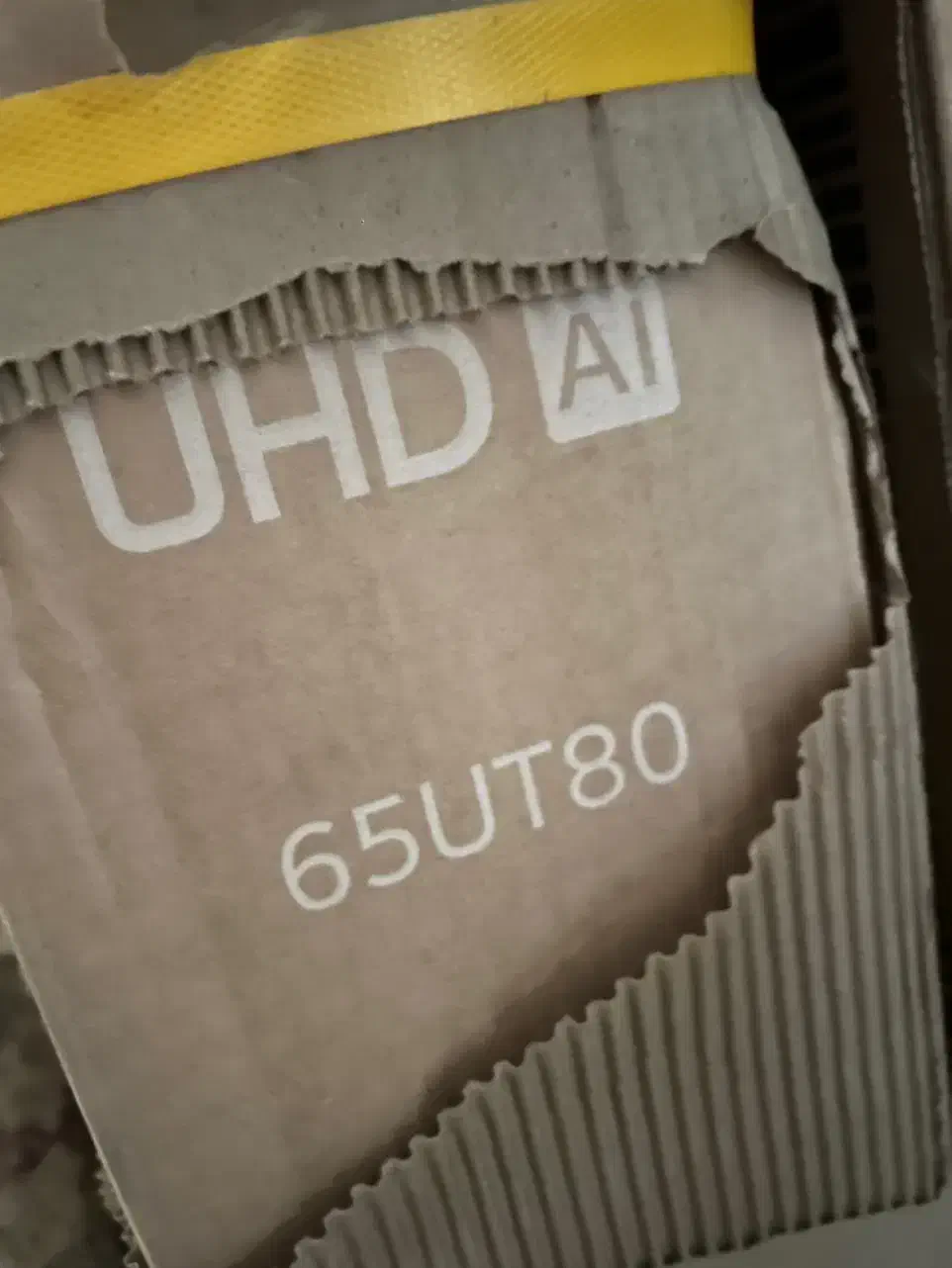 تلوزیون LG ut80|تلویزیون و پروژکتور|بروجرد, |دیوار