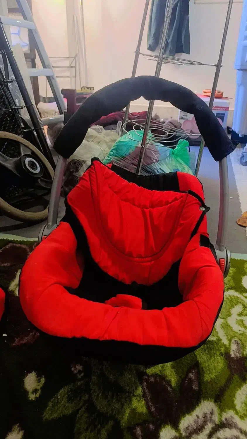 کالسکه بچه با تموم وسیله هاش|کالسکه و لوازم جانبی|زابل, |دیوار