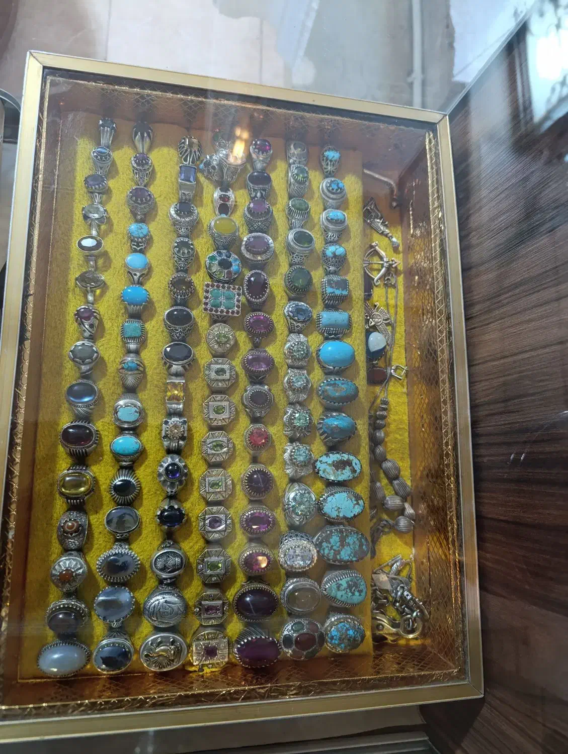 انگشتر نقره|کلکسیون اشیاء عتیقه|پاتاوه, |دیوار