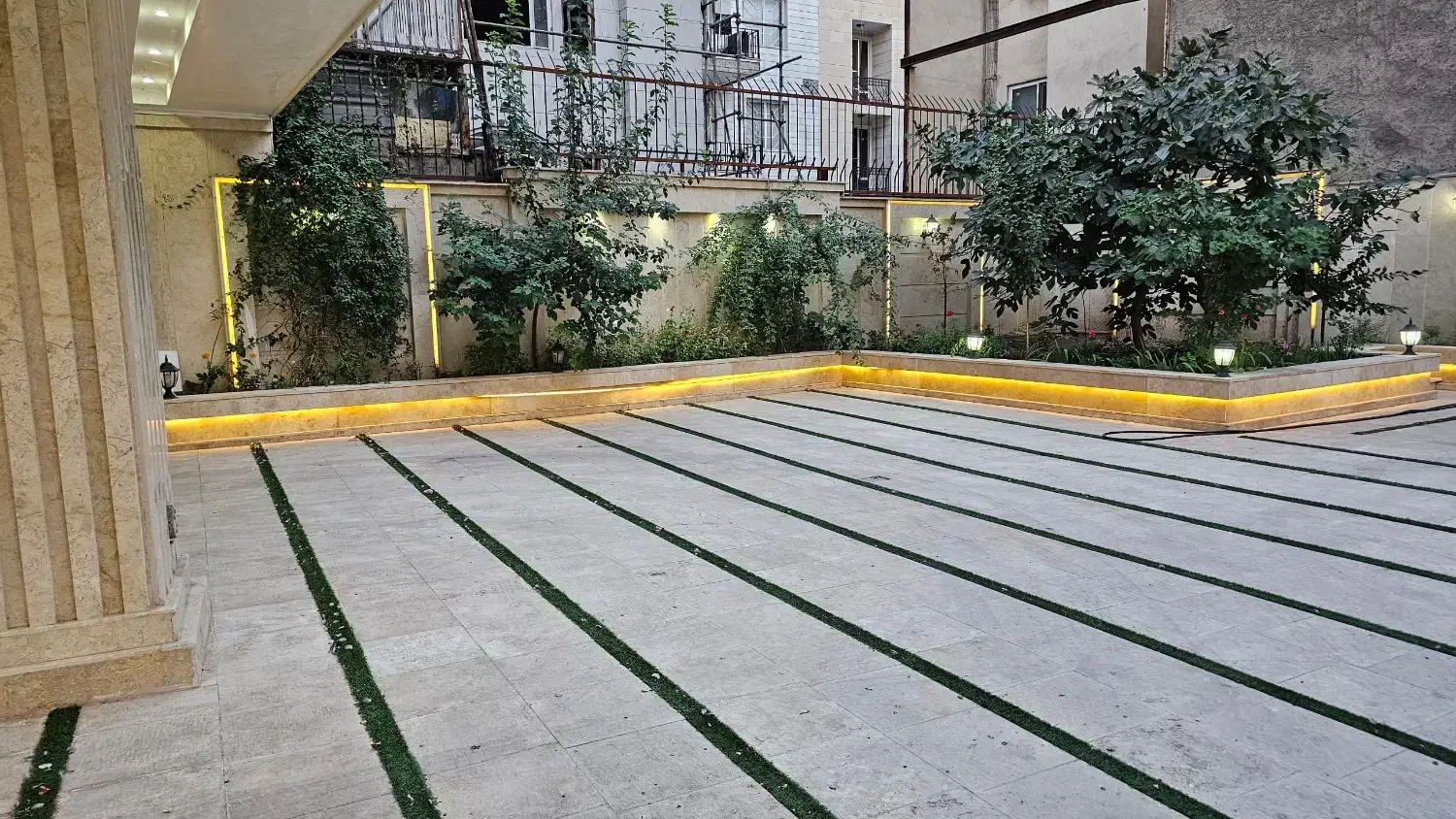 فروش واحد ۲۵۰ متری فلسطین|فروش آپارتمان|قزوین, |دیوار