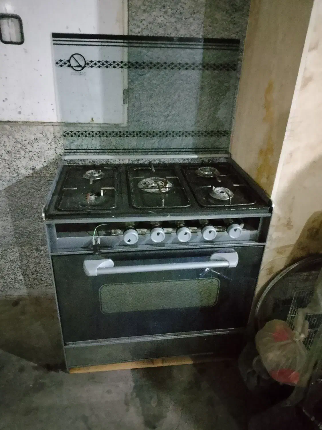 گاز طرح فر ۵ شعله سالم سیلور|اجاق گاز و لوازم برقی پختوپز|ری, هاشمآباد|دیوار