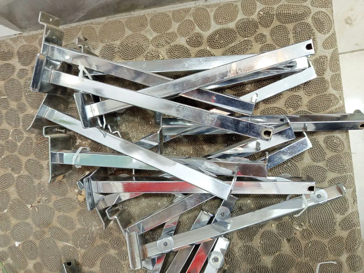 پایه رگال و دکور ام دی اف|فروشگاه و مغازه|بندر گناوه, |دیوار