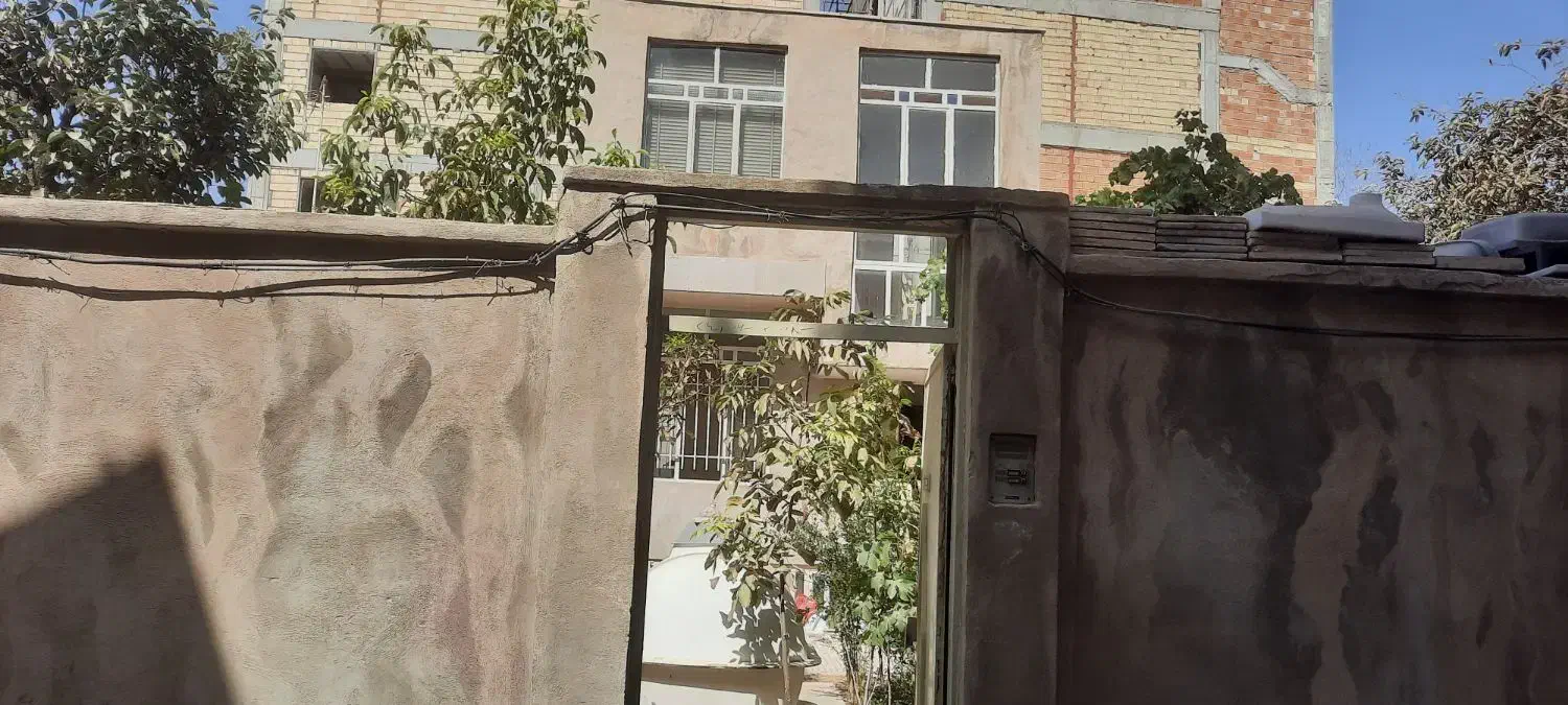 اجاره خانه ویلایی ۲۰۰ متری درکلاک پایین جهت تولیدی|اجارهٔ خانه و ویلا|کرج, کلاک پایین|دیوار
