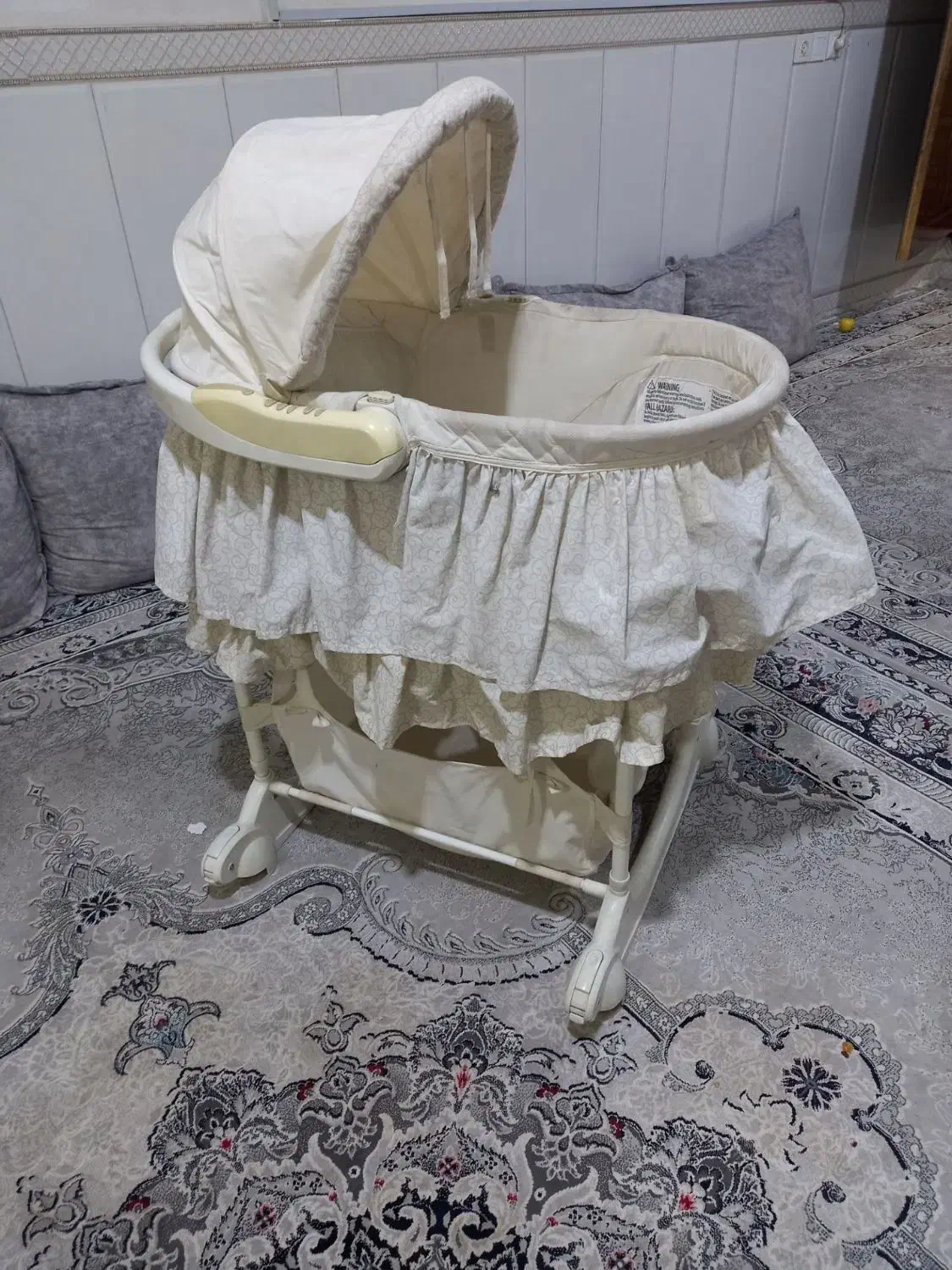 گهواره نوزاد|تخت و صندلی بچه|پاکدشت, پاکدشت (مامازند)|دیوار