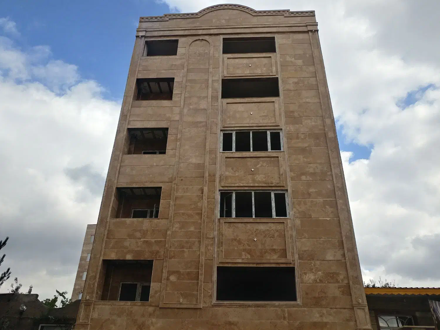 سنگ کاری و کاشی کاری|خدمات پیشه و مهارت|بندر انزلی, کوی آزادگان|دیوار