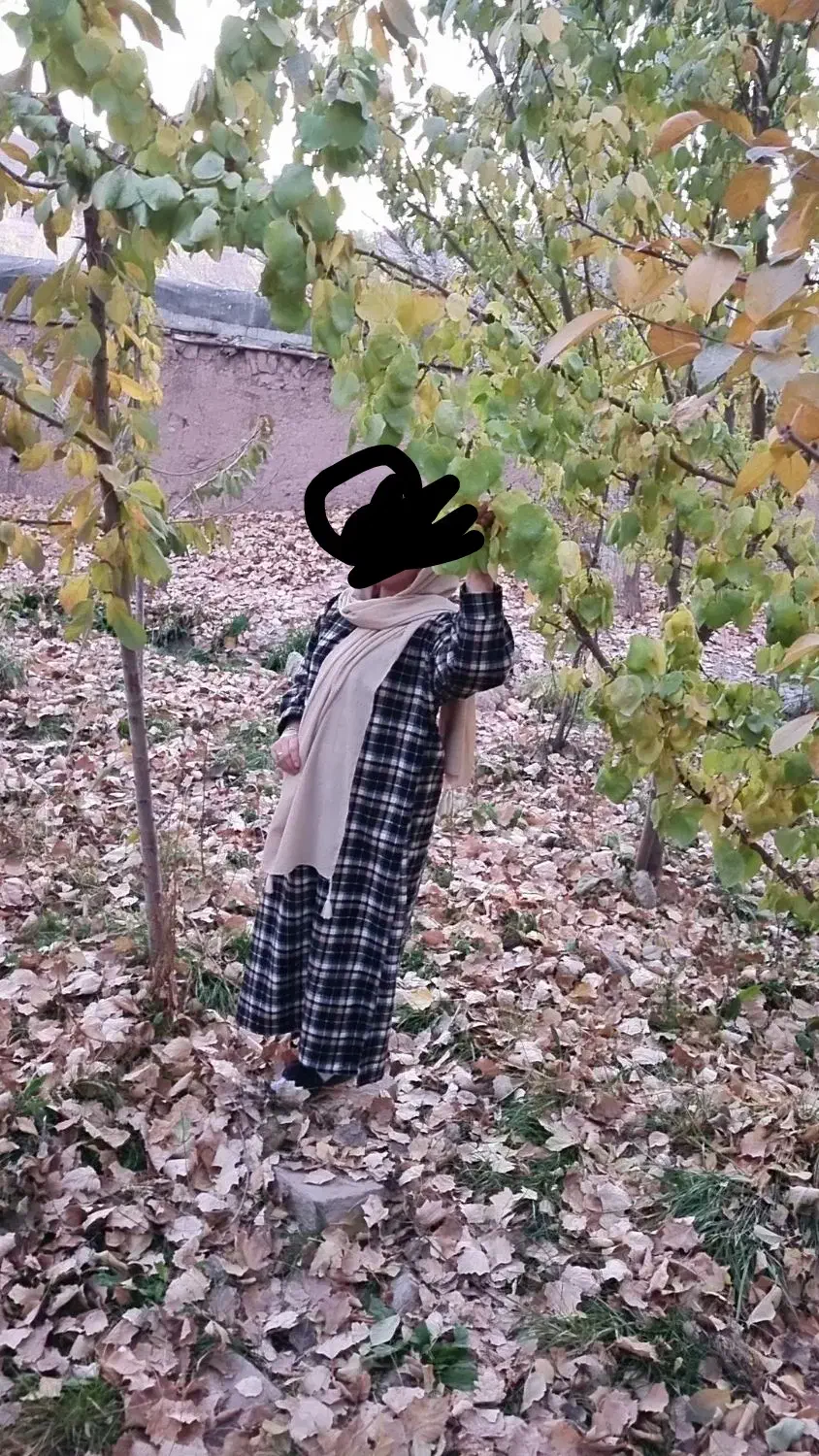 کفتان|لباس|مشهد, شهید قربانی|دیوار