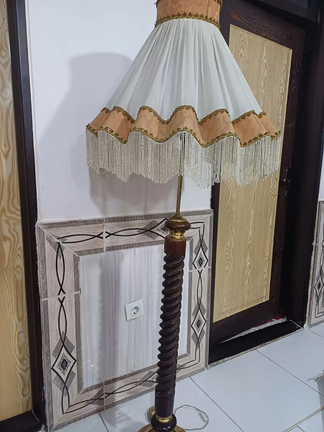 آباژور وآینه کنسول|چراغ خواب و آباژور|کوهدشت, |دیوار