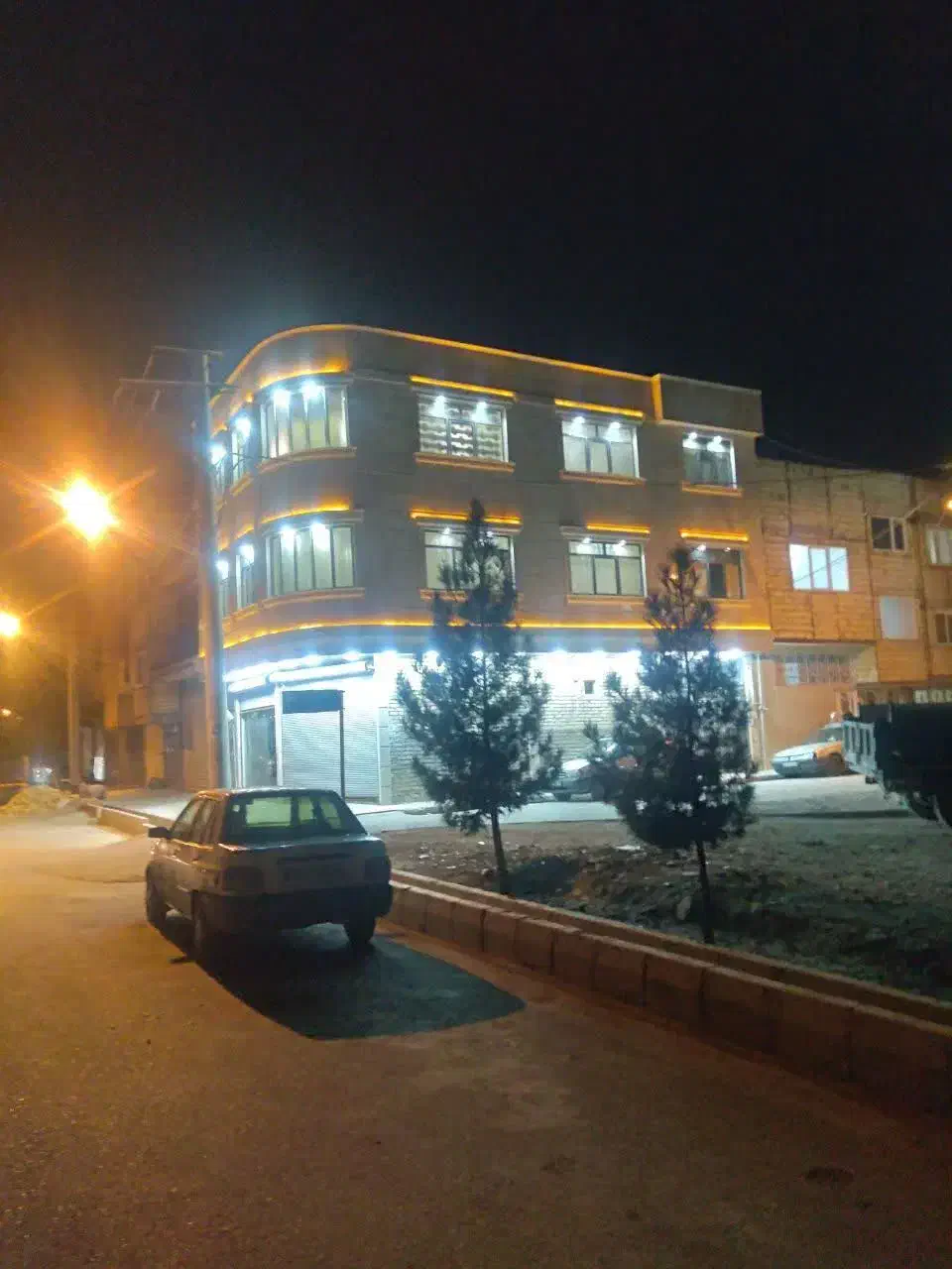 فروش ملک سه طبقه تجاری مسکونی ثامن فاطمیه گلشن|فروش خانه و ویلا|قم, شهرک فاطمیه|دیوار