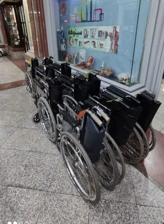 تخت نگهداری بیمار ، واکر، میز غذا، ویلچر،|آرایشی، بهداشتی، درمانی|مشهد, احمدآباد|دیوار