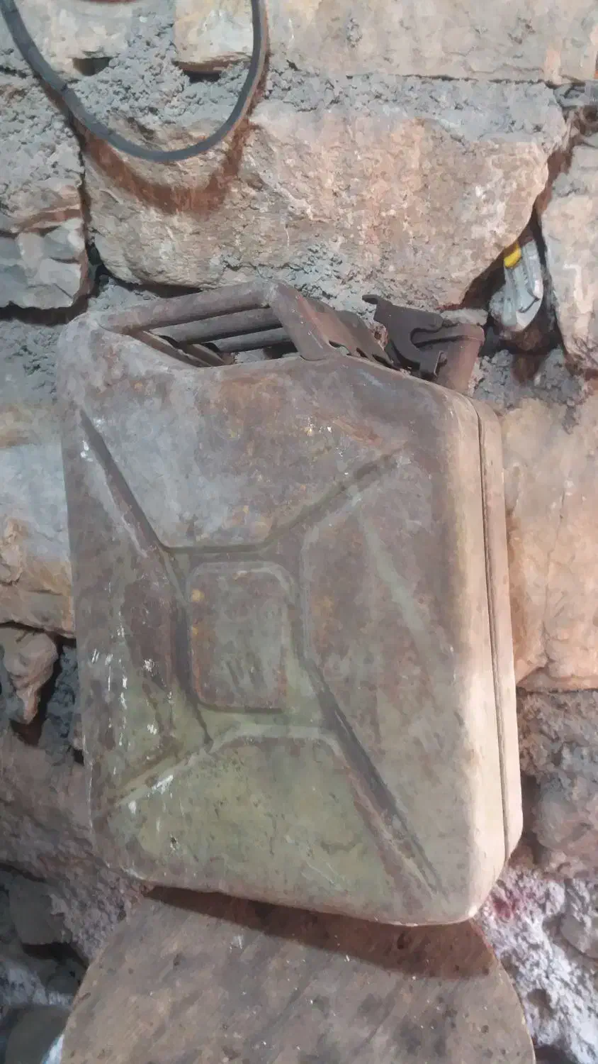 گالن افرود|قطعات یدکی و لوازم جانبی|پاوه, |دیوار